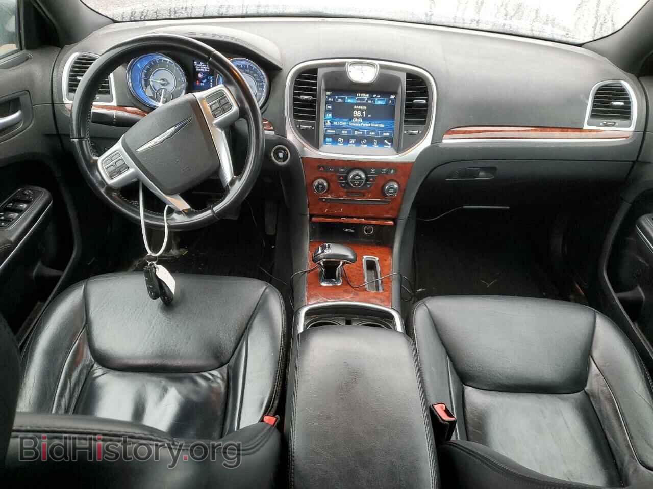 2013 CHRYSLER 300 - VIN: 2C3CCAAG8DH694125 - Фото 8