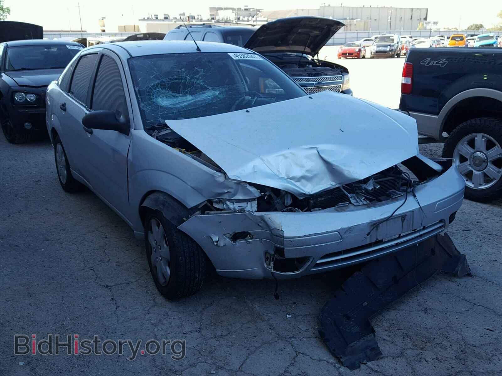 Photo 1FAFP34N67W358357 - FORD FOCUS 2007