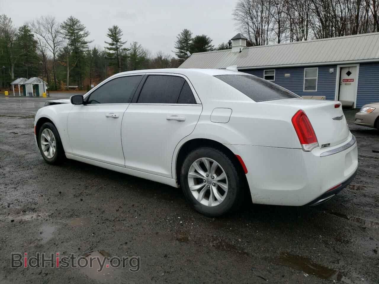 2015 CHRYSLER 300 - VIN: 2C3CCAAG4FH838000 - Фото 2