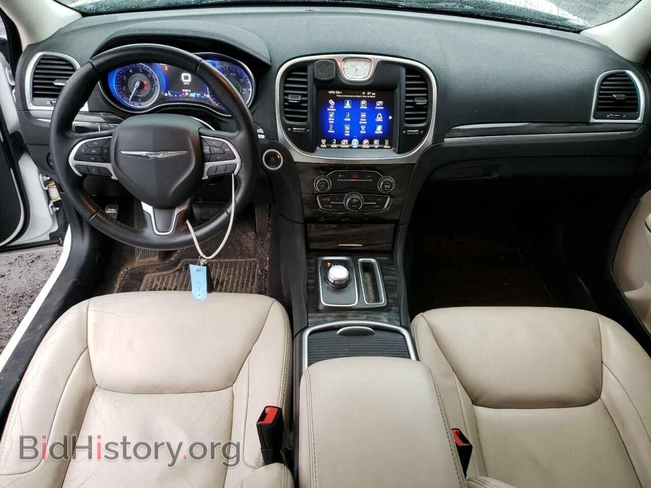 2015 CHRYSLER 300 - VIN: 2C3CCAAG4FH838000 - Фото 8
