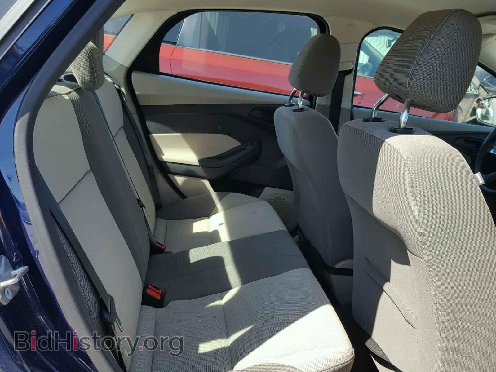 2012 Ford FOCUS (VIN 1FAHP3F25CL131149) — фото 6 из 10