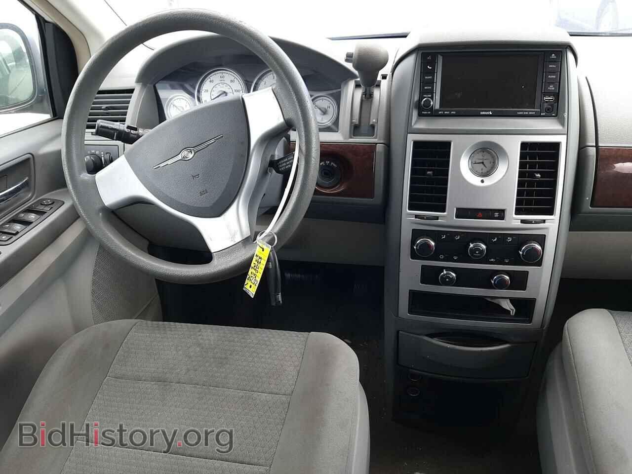 2010 CHRYSLER MINIVAN - VIN: 2A4RR2D16AR456257 - Фото 9