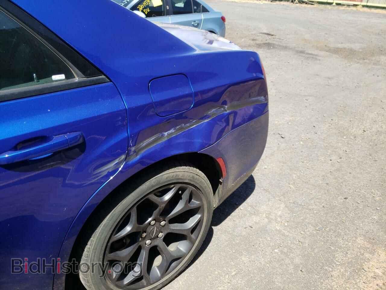 2019 CHRYSLER 300 - VIN: 2C3CCABG5KH559809 - Фото 9