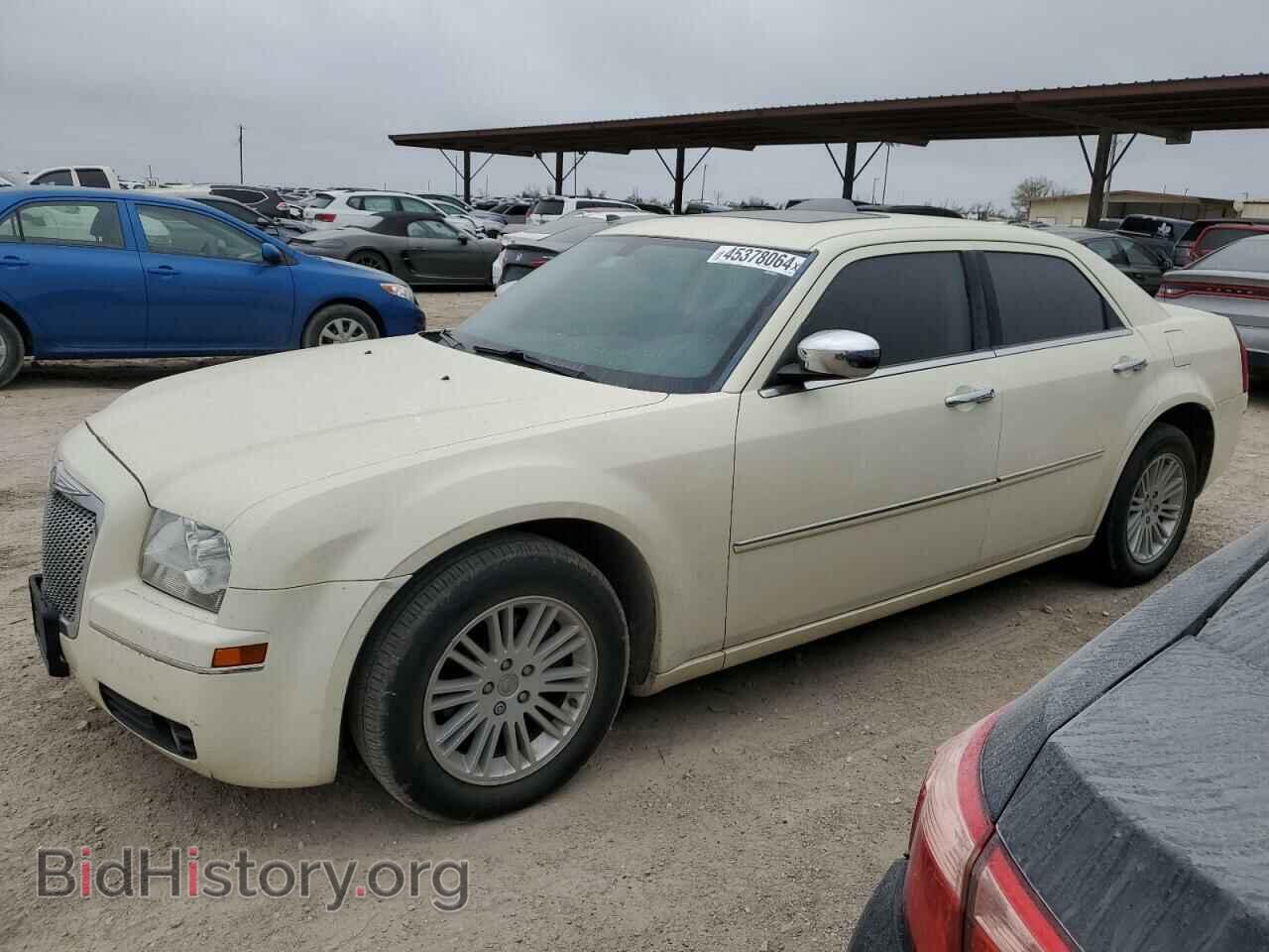 Photo 2C3CA1CV3AH329039 - CHRYSLER 300 2010