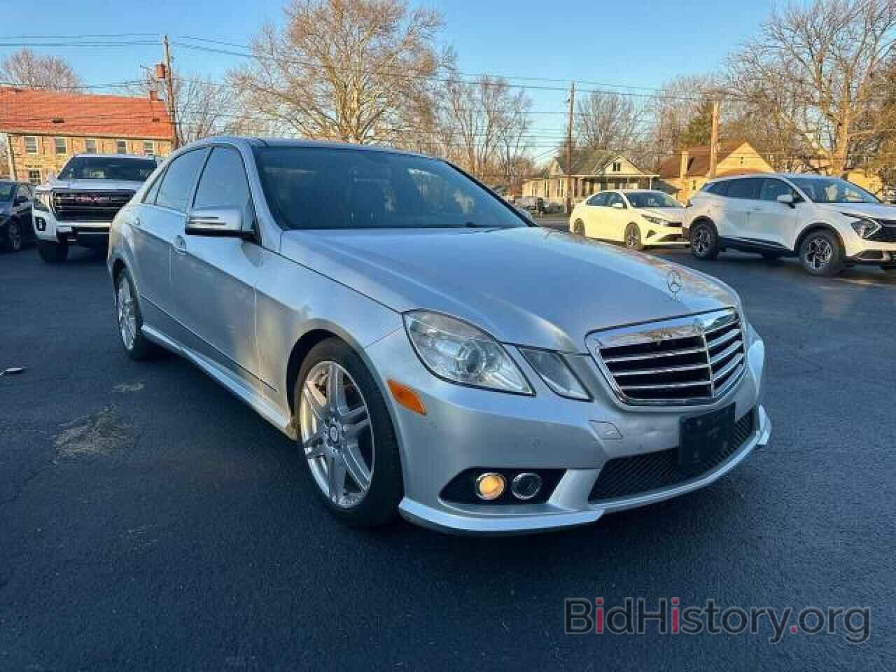 Photo WDDHF8HB8AA108700 - MERCEDES-BENZ E-CLASS 2010