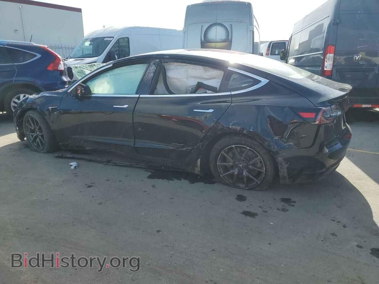 2018 TESLA MODEL 3 - VIN: 5YJ3E1EA7JF151832 - Photo 2