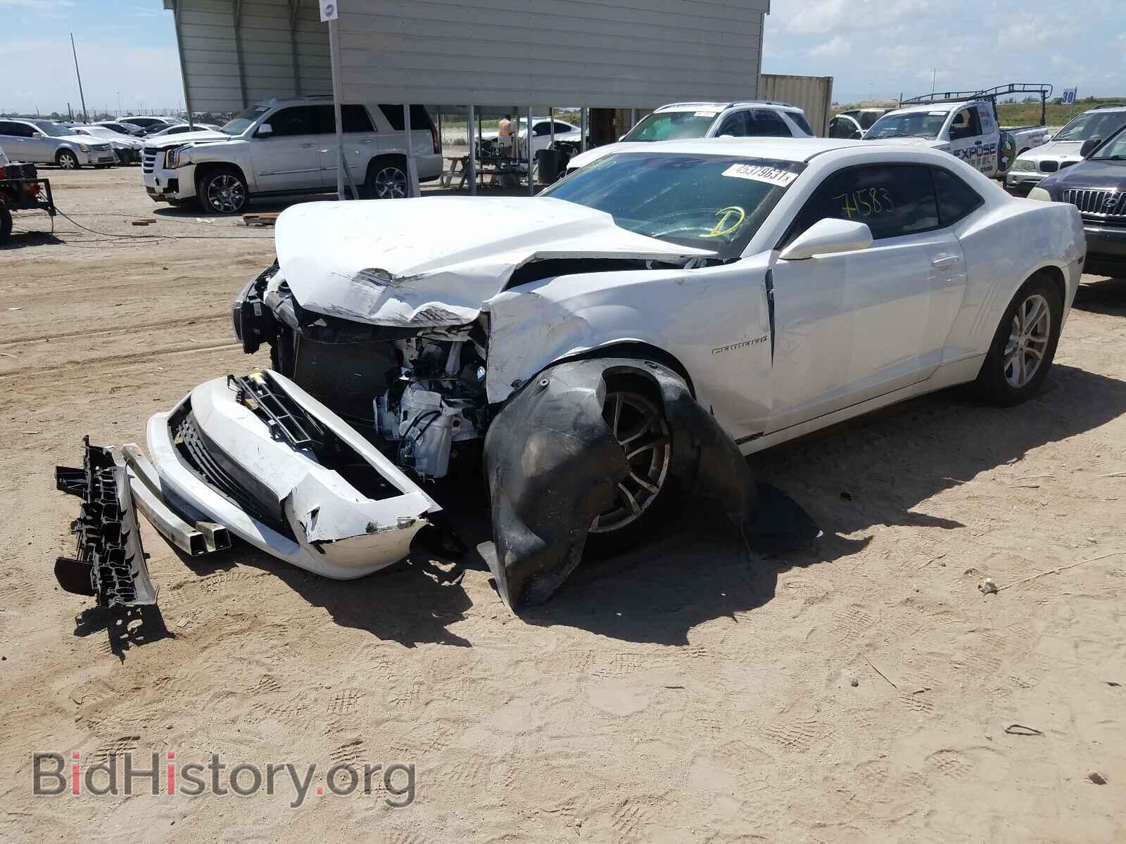 2014 CHEVROLET CAMARO - VIN: 2G1FA1E33E9201638 - Фото 2