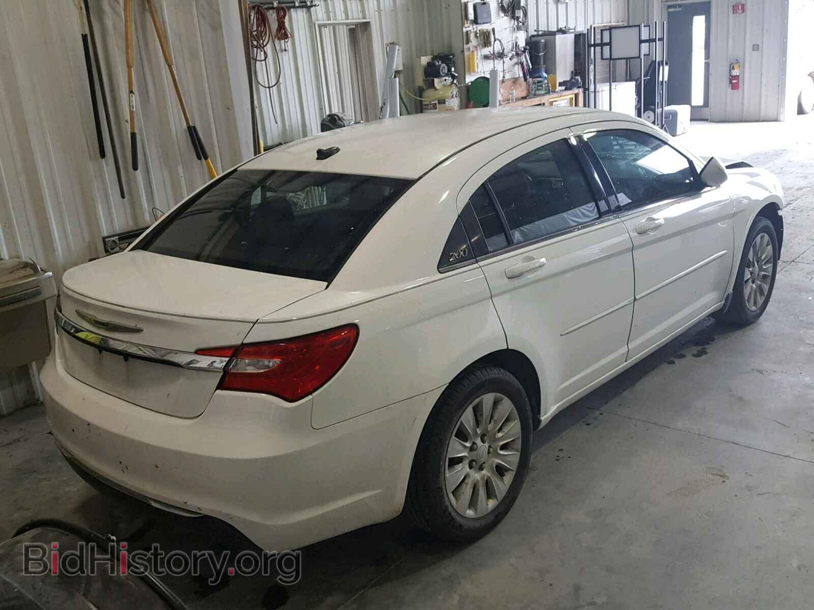 2011 CHRYSLER 200 - VIN: 1C3BC4FB7BN558096 - Фото 4