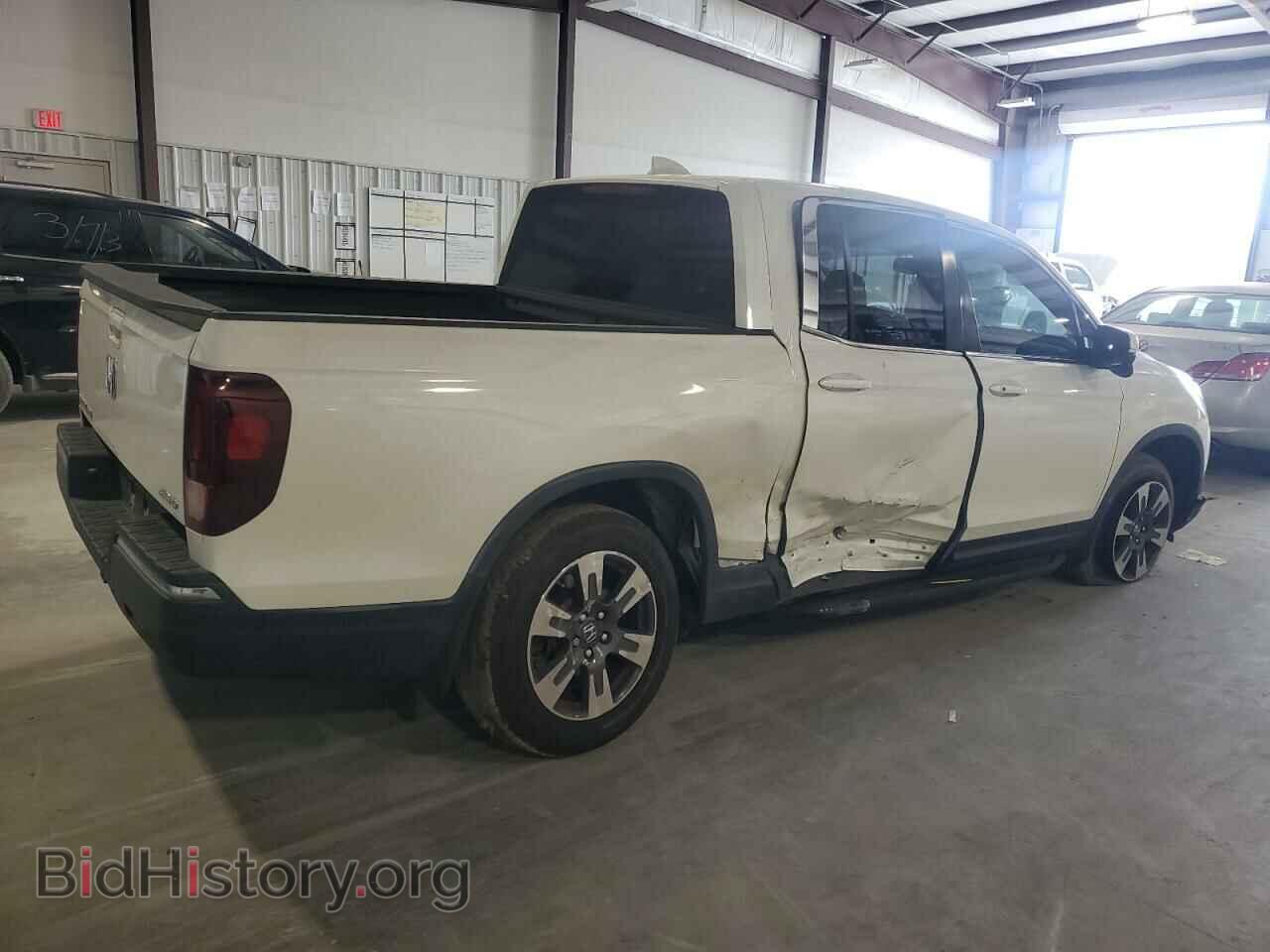 2018 HONDA RIDGELINE - VIN: 5FPYK3F66JB009385 - Фото 3
