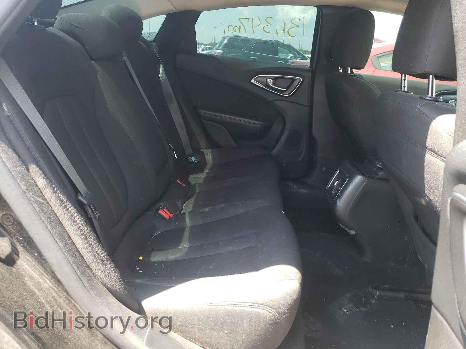 2015 CHRYSLER 200 - VIN: 1C3CCCAB3FN638989 - Фото 6