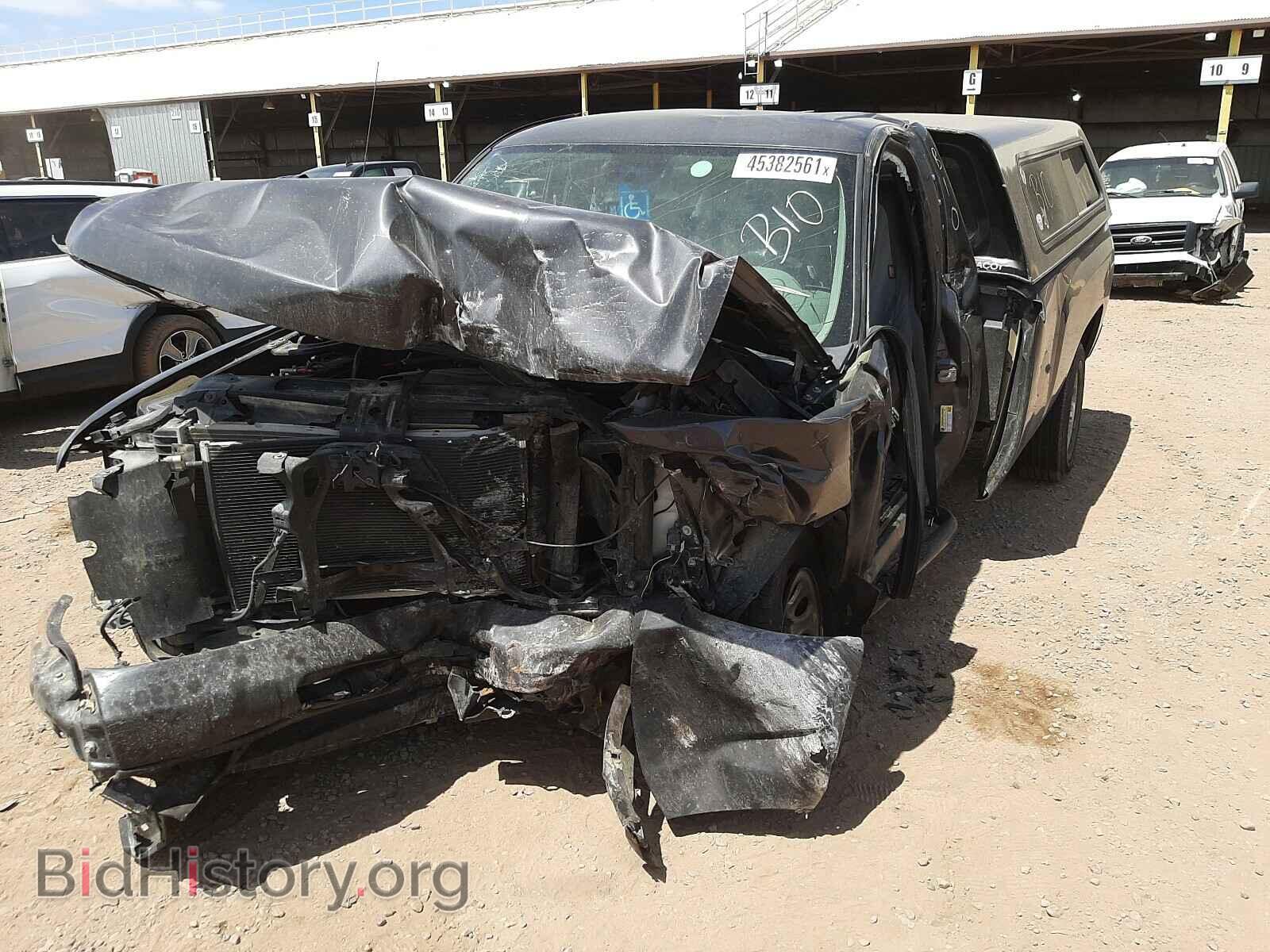 2010 CHEVROLET SILVERADO - VIN: 1GCPCPEA2AZ239465 - Фото 2