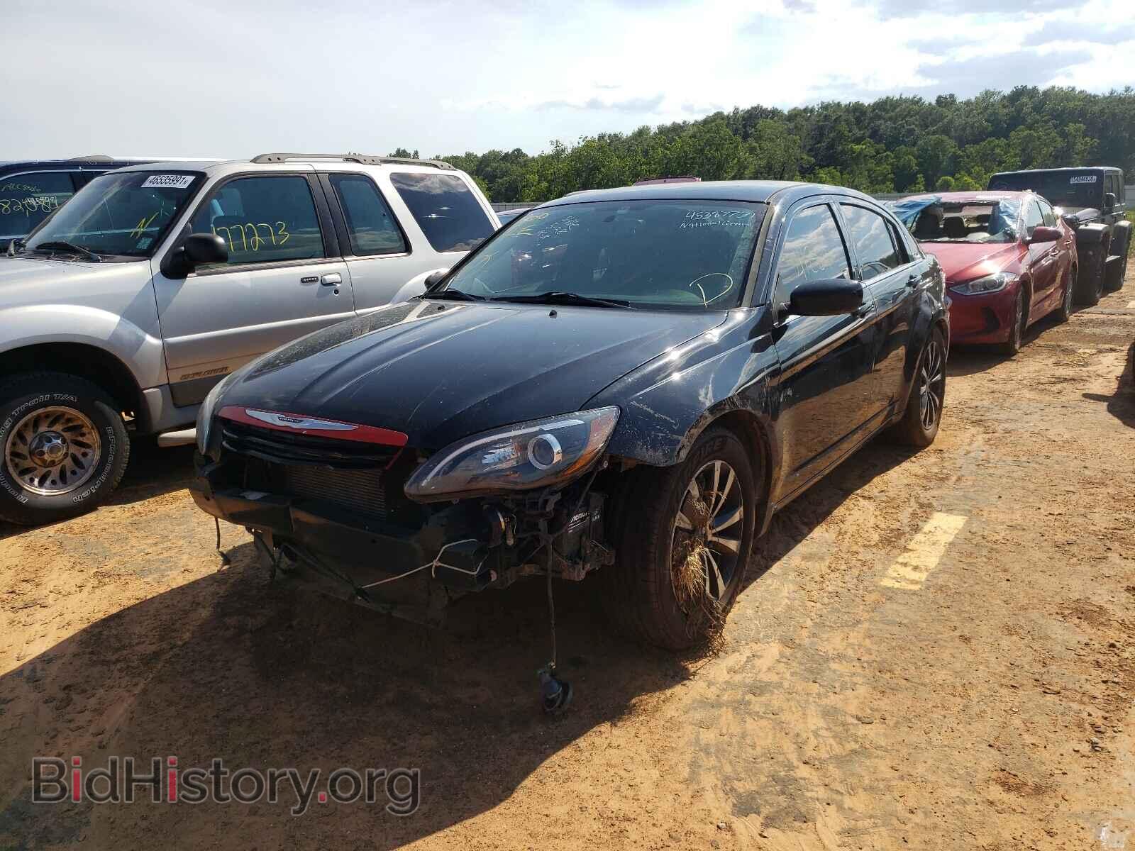 2014 CHRYSLER 200 - VIN: 1C3CCBBG4EN132008 - Фото 2