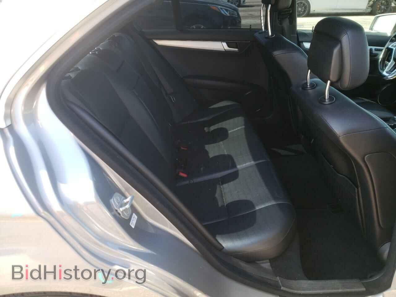 2012 MERCEDES-BENZ C-CLASS - VIN: WDDGF4HB6CA646481 - Фото 6