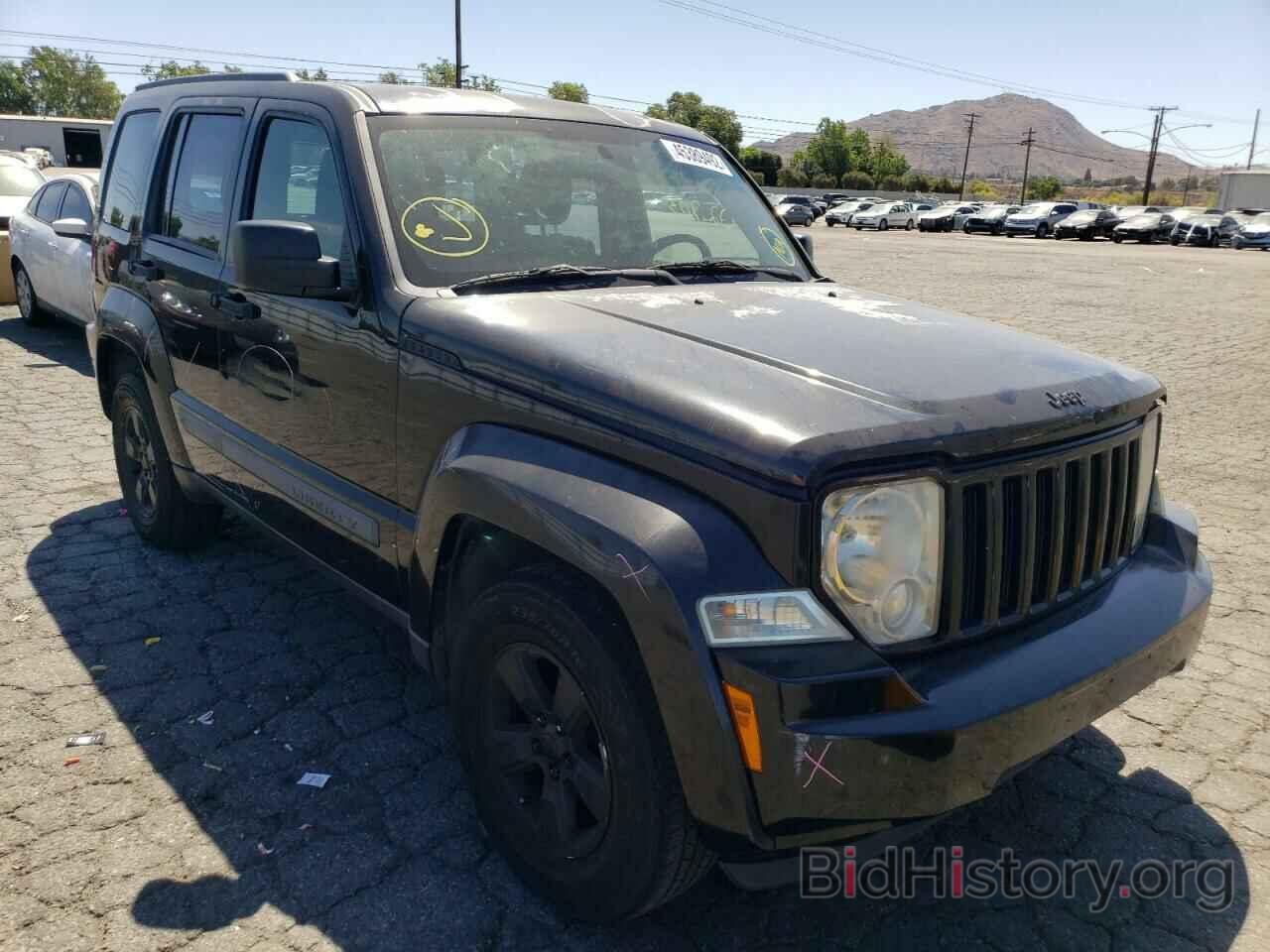 Фотография 1J8GP28K69W504664 - JEEP LIBERTY 2009