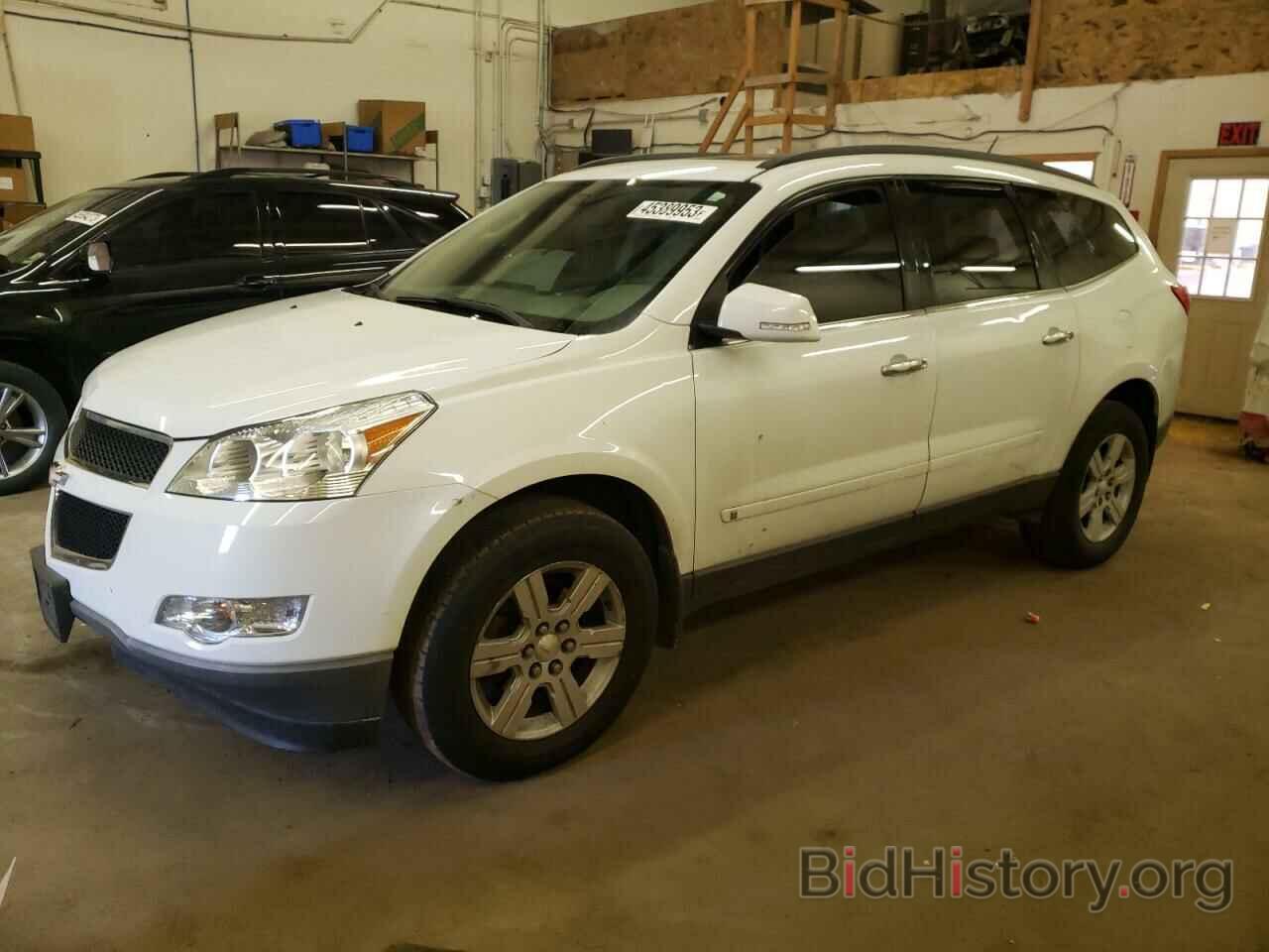 Photo 1GNLRGED9AS121839 - CHEVROLET TRAVERSE 2010