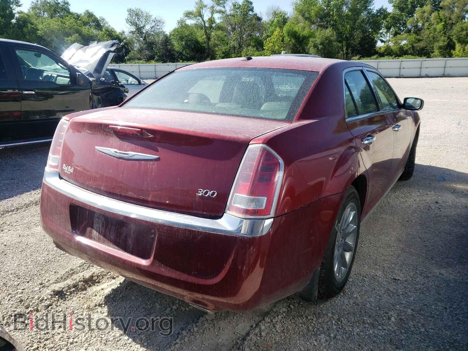 2012 CHRYSLER 300 - VIN: 2C3CCACG7CH216712 - Фото 4