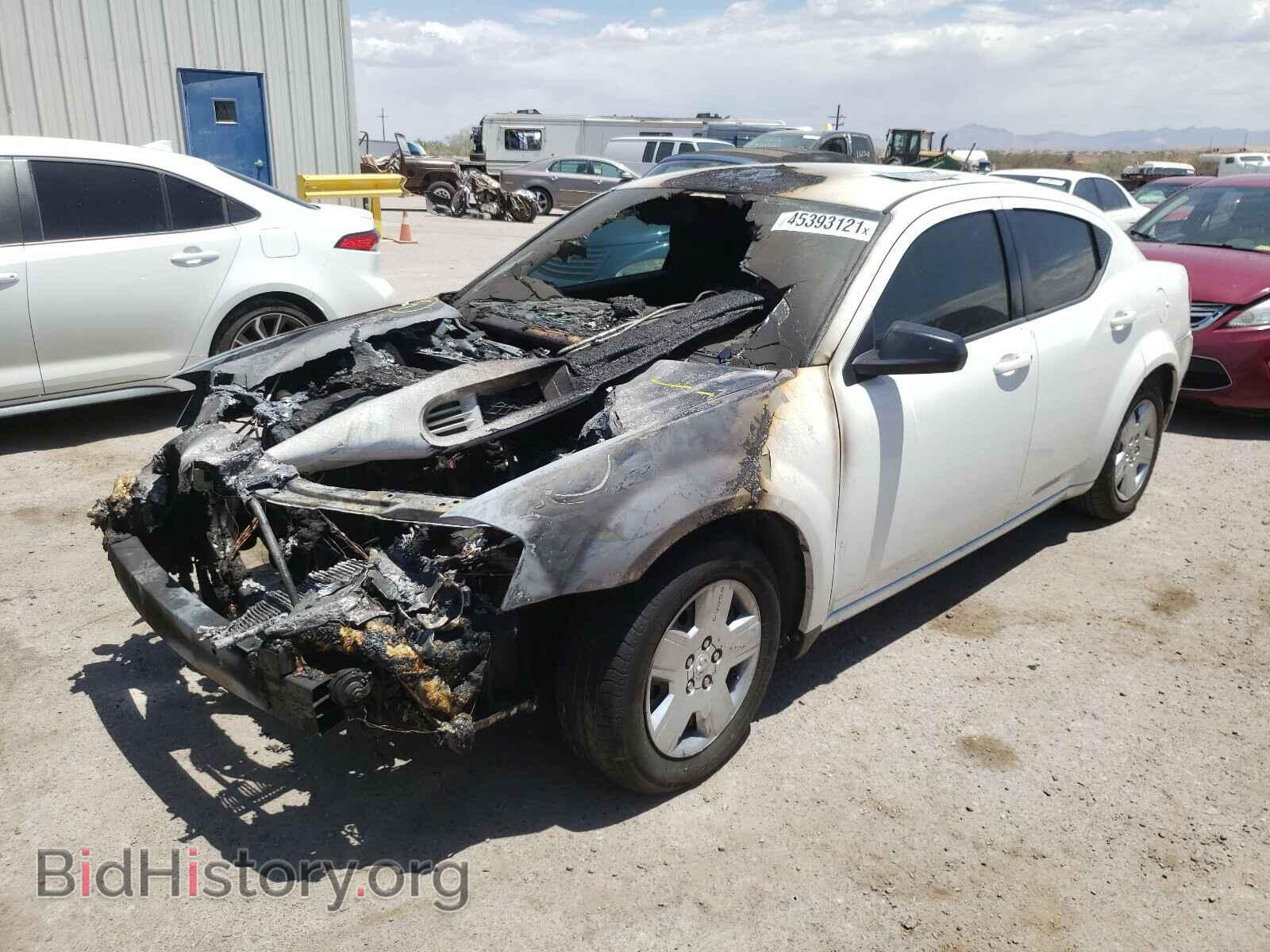 2010 DODGE AVENGER - VIN: 1B3CC4FB3AN136732 - Photo 2