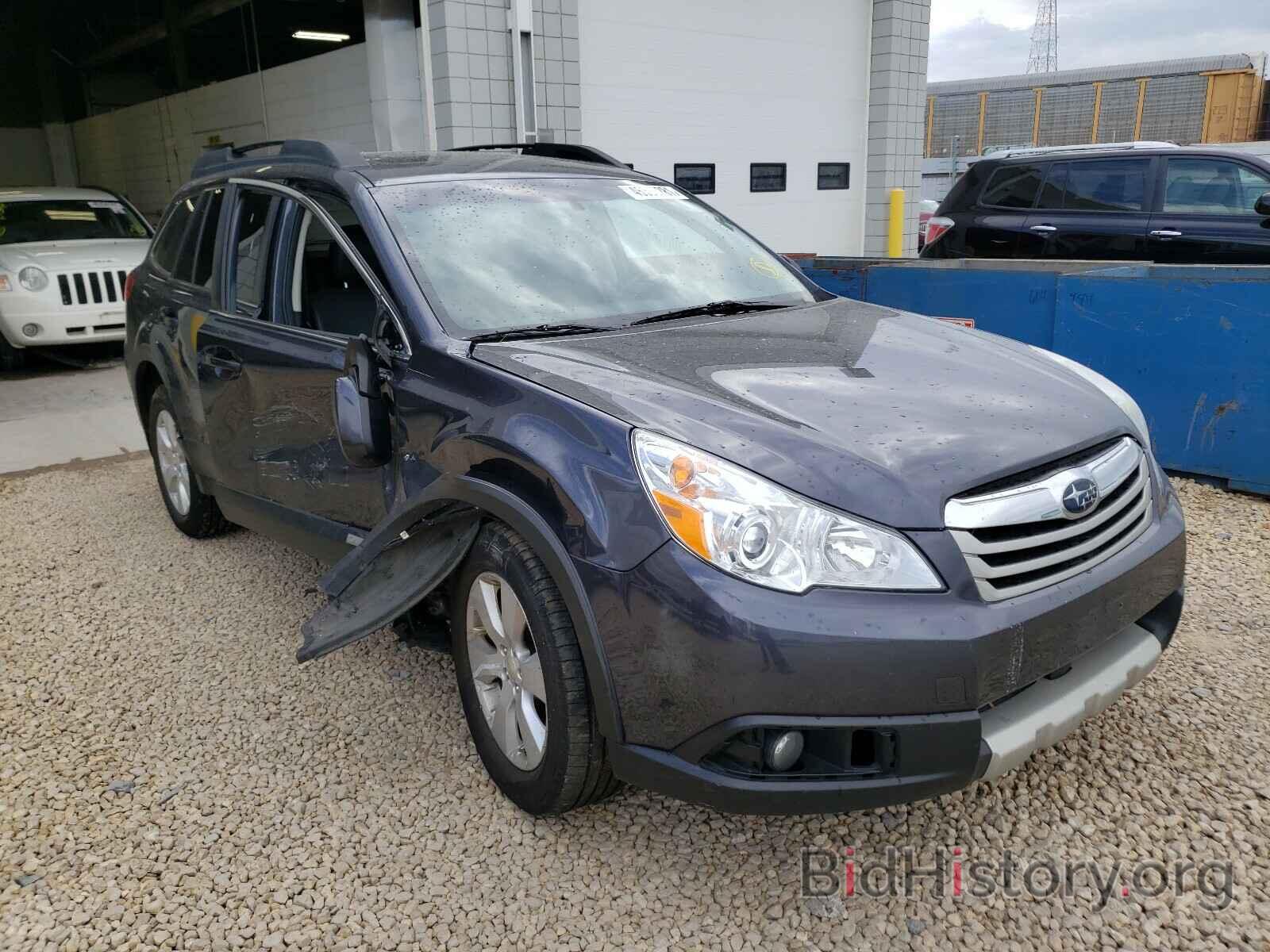 Photo 4S4BRCKC1B3353061 - SUBARU OUTBACK 2011