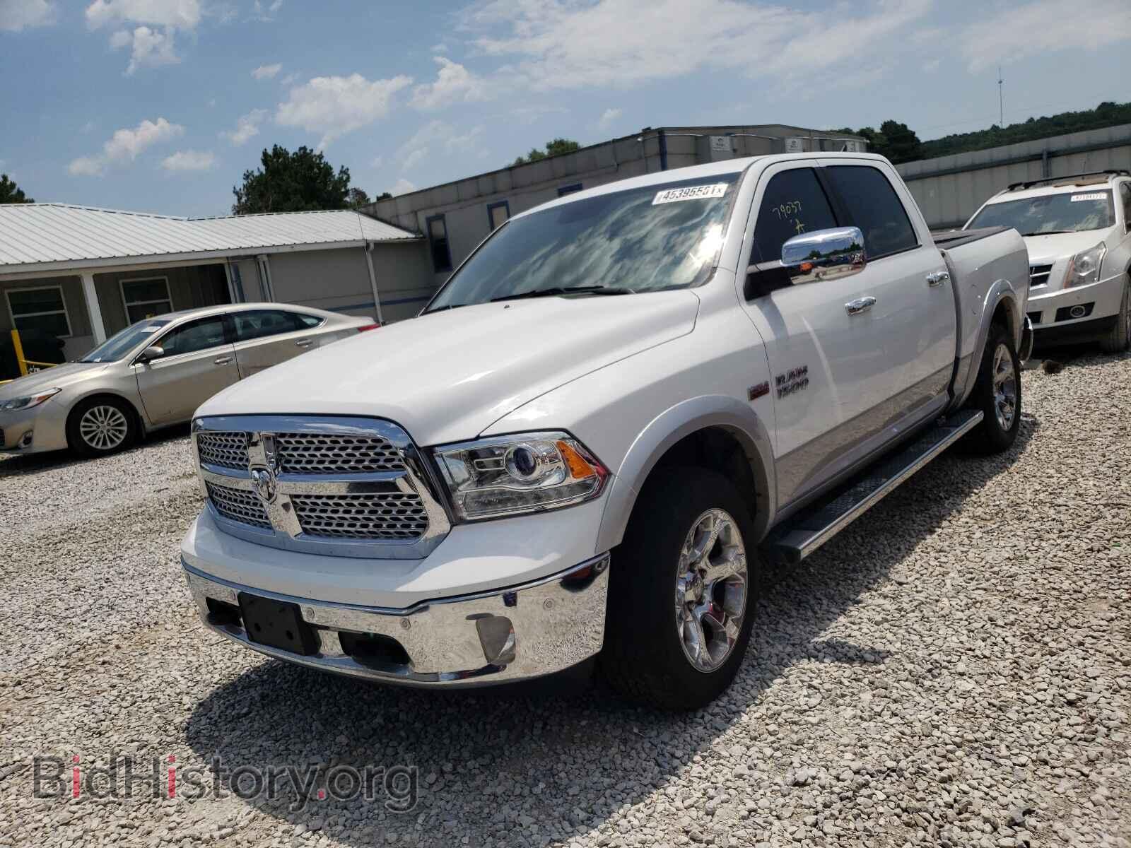 2017 RAM 1500 - VIN: 1C6RR7NT3HS817303 - Фото 2