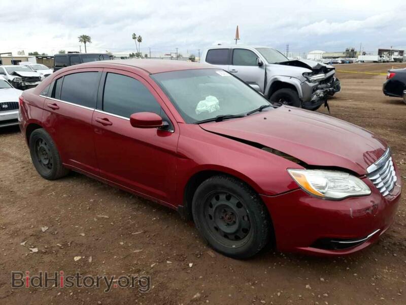 2013 Chrysler 200 (VIN 1C3CCBAB1DN658391) — photo 4 of 12