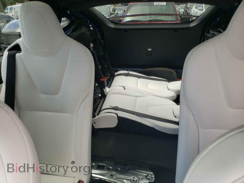 2020 Tesla MODEL X (VIN 5YJXCBE20LF306830) — photo 6 of 10