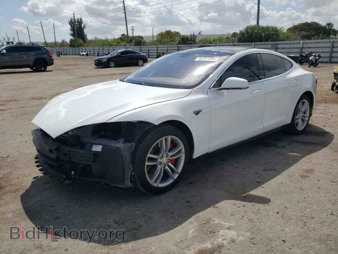 Фотография 5YJSA1CN8DFP24125 - TESLA MODEL S 2013