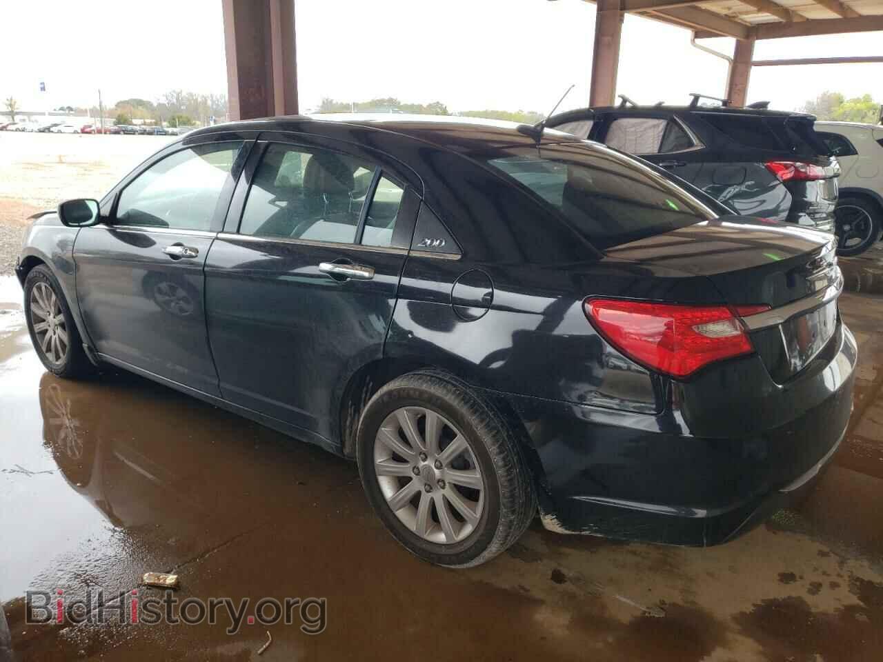 2013 CHRYSLER 200 - VIN: 1C3CCBCG6DN736799 - Фото 2