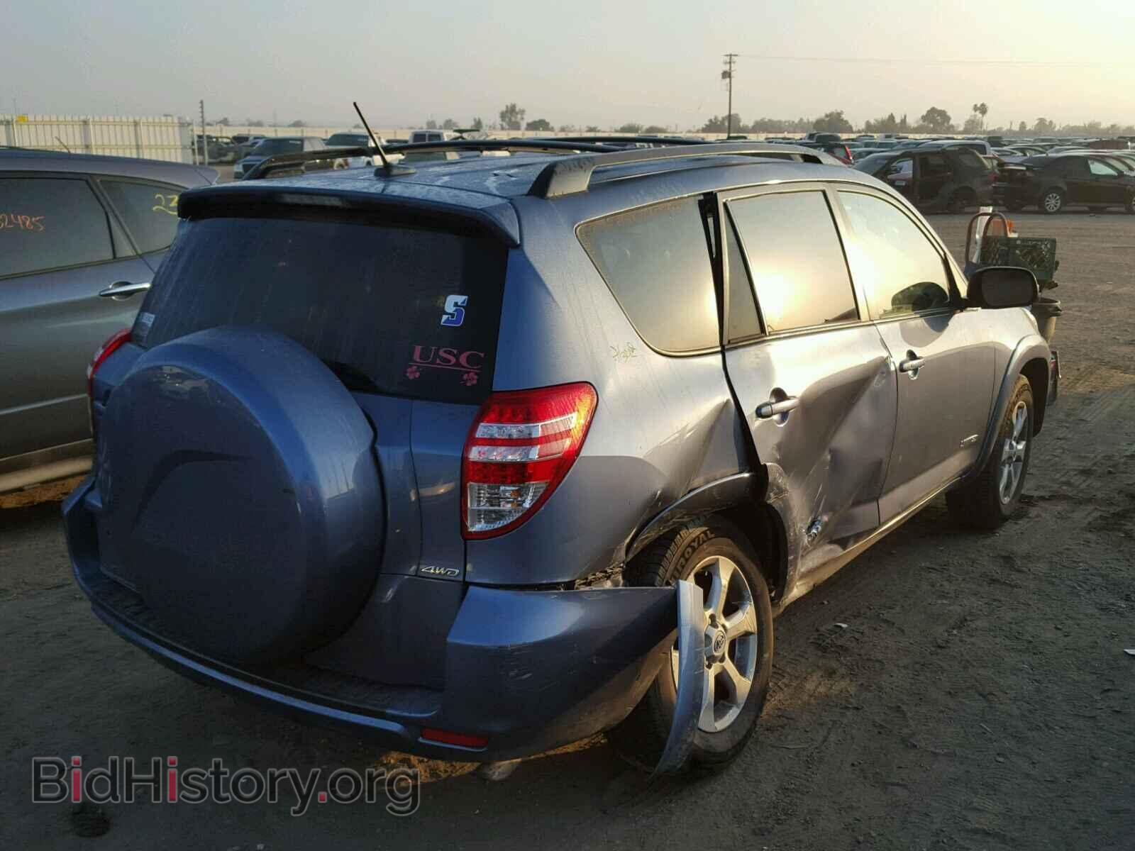 2011 TOYOTA RAV4 - VIN: 2T3DF4DV6BW082411 - Фото 4