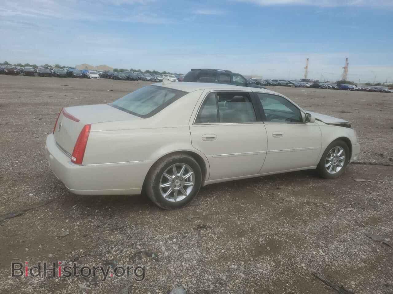 2011 CADILLAC DTS - VIN: 1G6KD5E61BU103644 - Фото 3