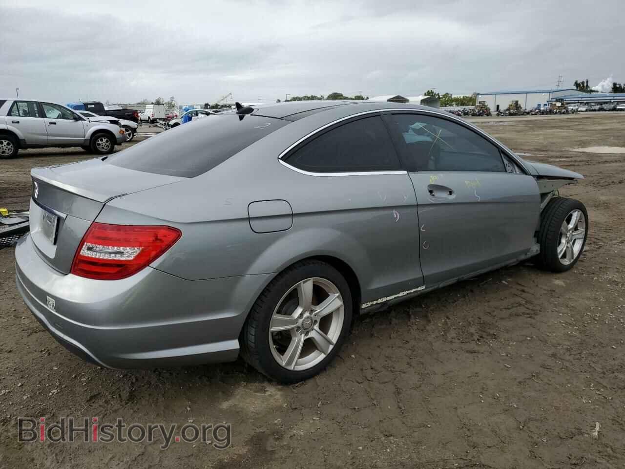 2012 MERCEDES-BENZ C-CLASS - VIN: WDDGJ4HBXCF812969 - Фото 3