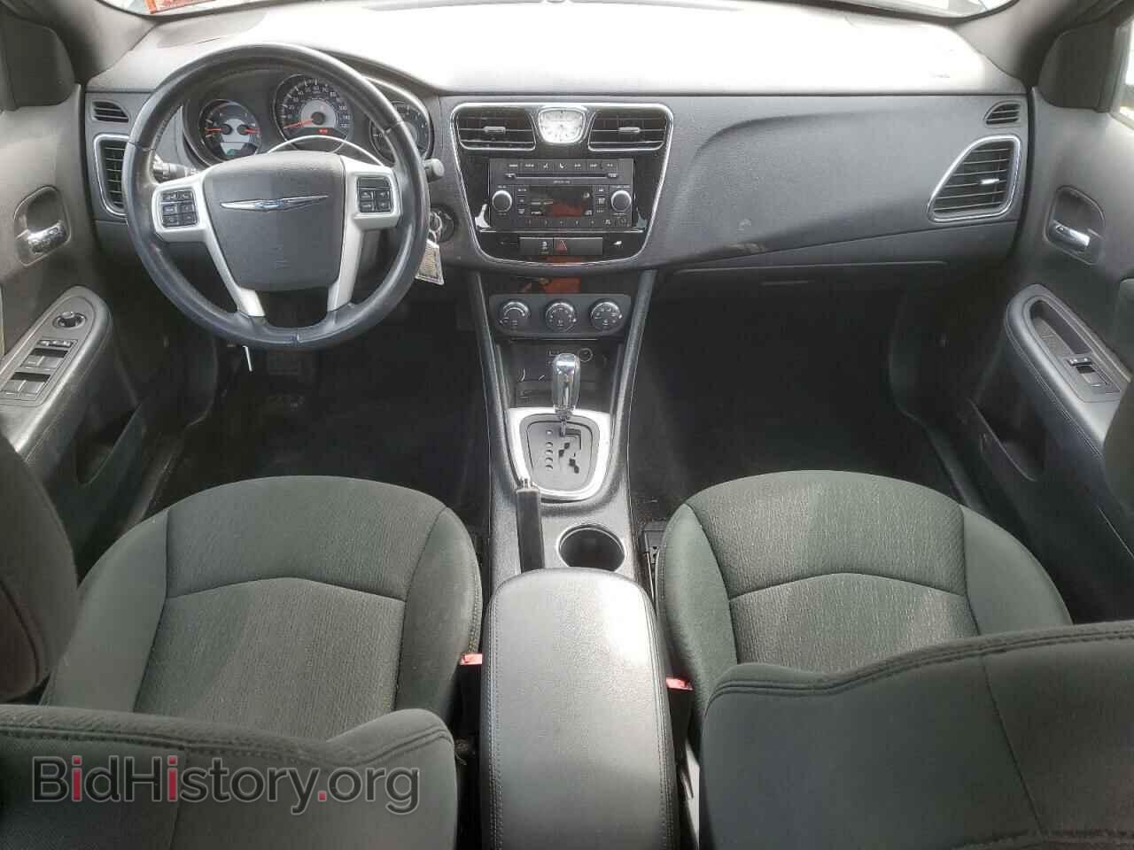 2011 CHRYSLER 200 - VIN: 1C3BC1FB2BN590095 - Фото 8