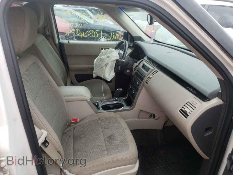 2011 Ford FLEX (VIN 2FMGK5BC3BBD24019) — photo 5 of 10