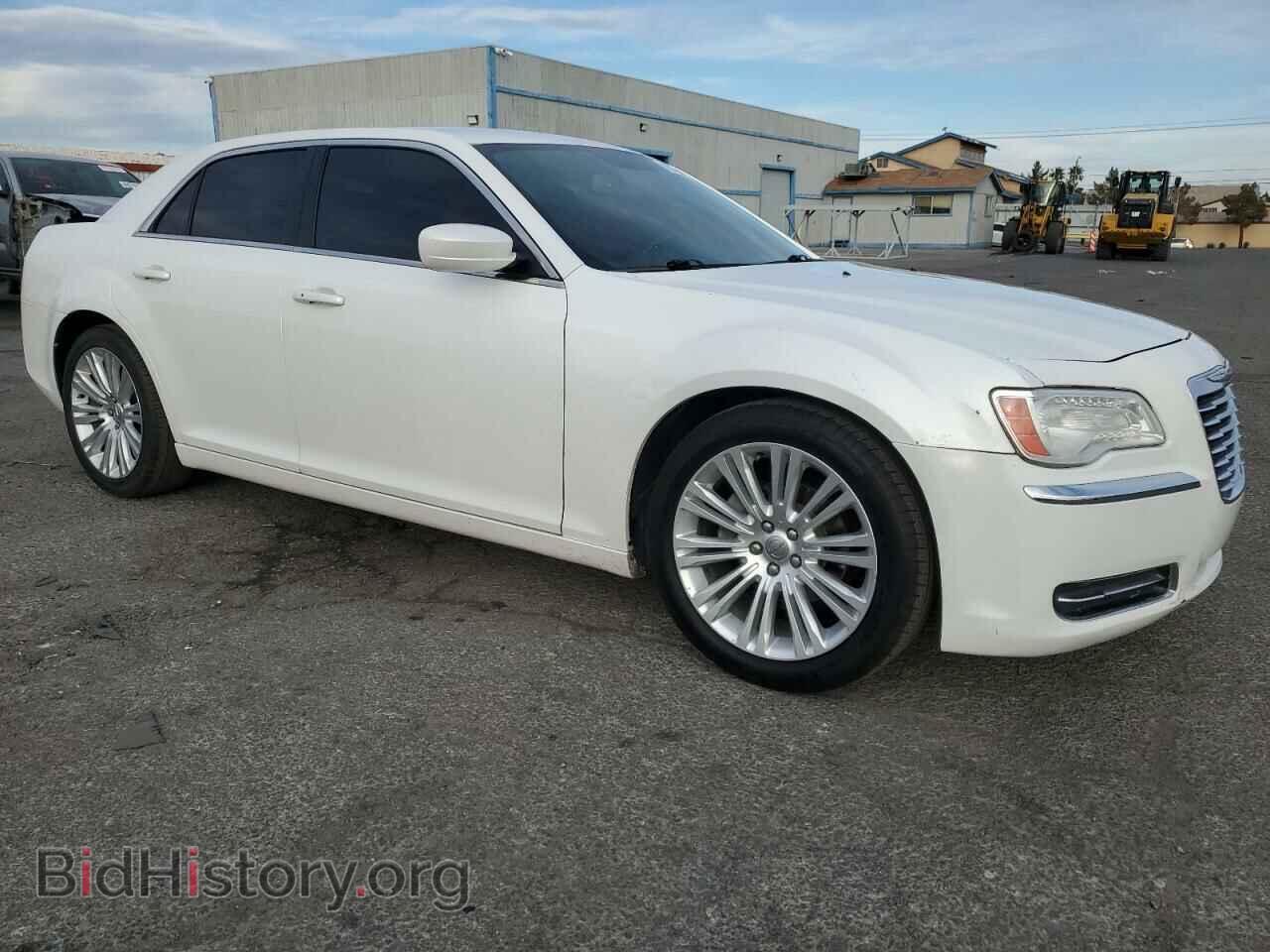 2014 CHRYSLER 300 - VIN: 2C3CCAAG2EH214226 - Фото 4