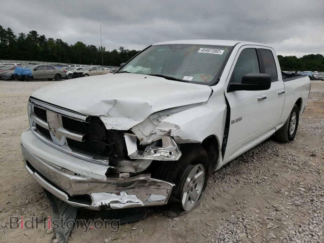 2010 DODGE RAM 1500 - VIN: 1D7RB1GP5AS179996 - Фото 2