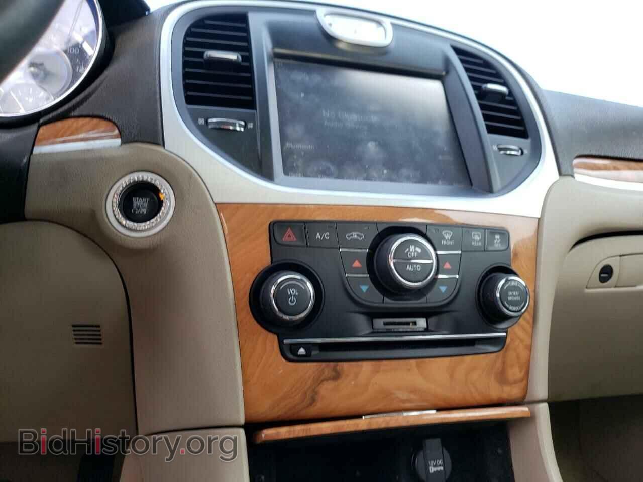 2014 CHRYSLER 300 - VIN: 2C3CCAKG1EH142112 - Фото 9