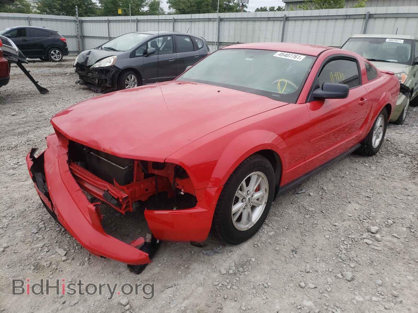 2007 FORD MUSTANG - VIN: 1ZVFT80N875211565 - Фото 2