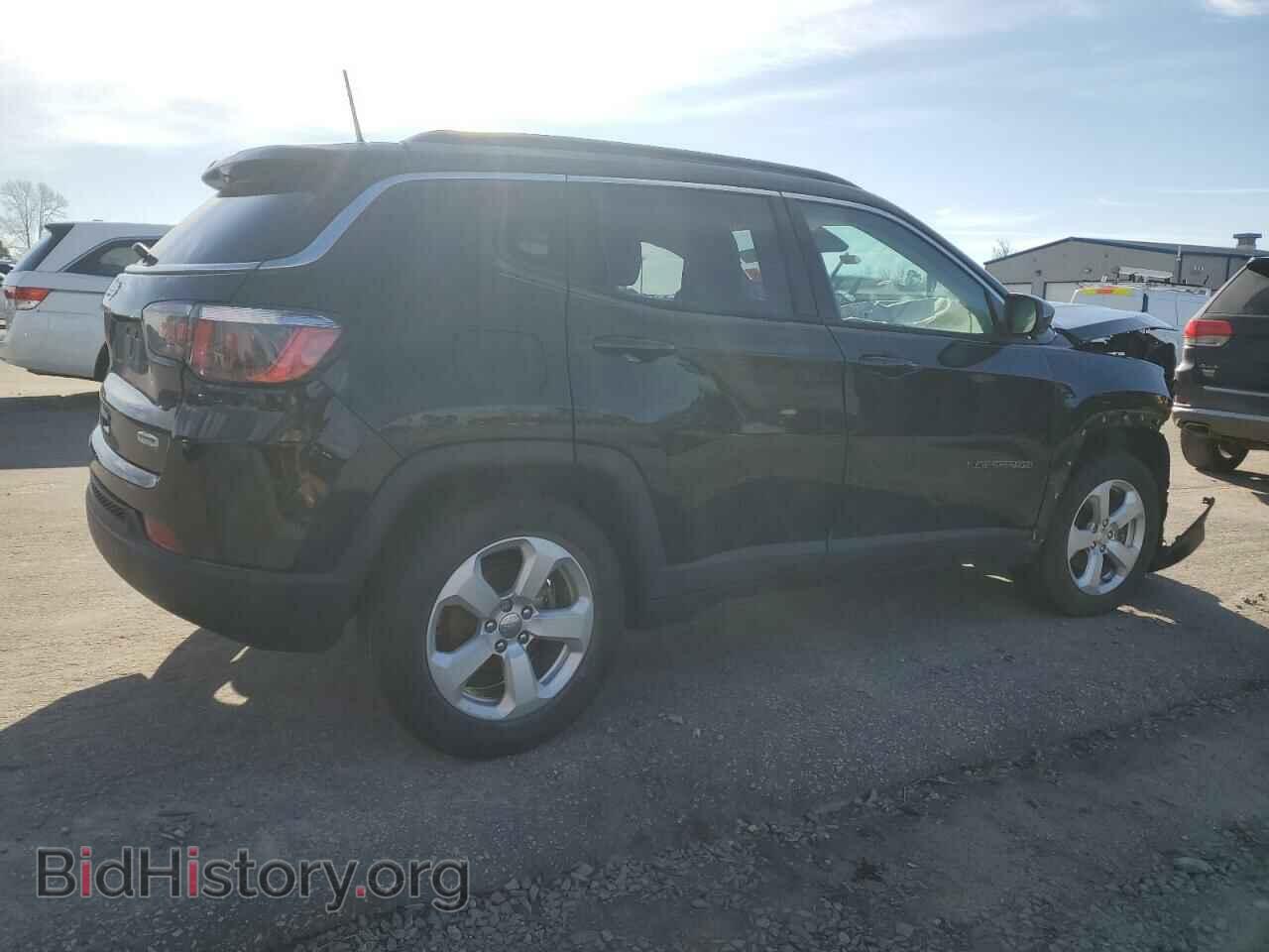 2018 JEEP COMPASS - VIN: 3C4NJCBB9JT468333 - Фото 3