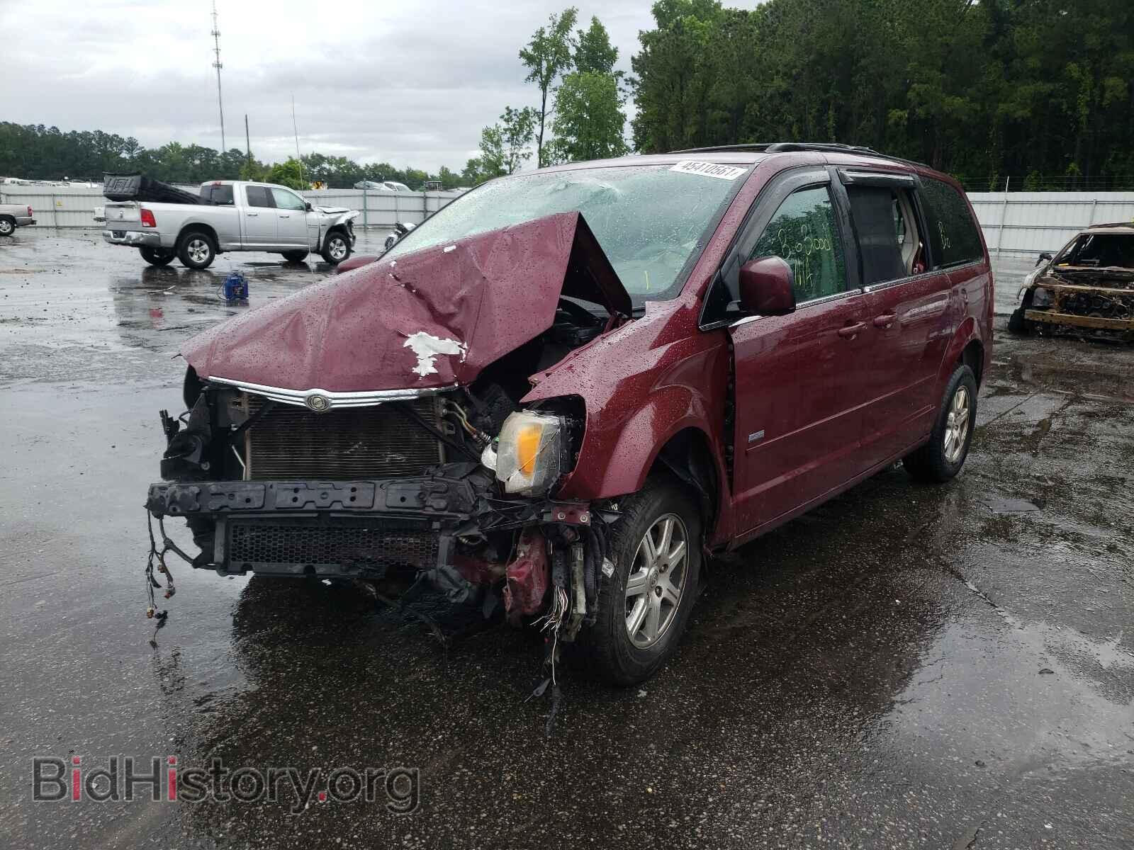 2008 CHRYSLER MINIVAN - VIN: 2A8HR54P98R838700 - Фото 2