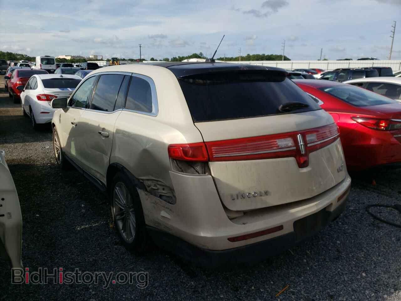 2014 LINCOLN MKT - VIN: 2LMHJ5AT7EBL58353 - Фото 3