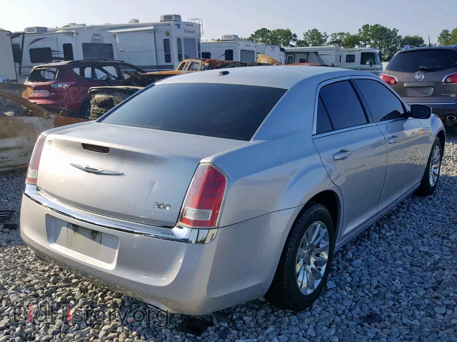 2012 CHRYSLER 300 - VIN: 2C3CCAAG0CH165864 - Фото 4