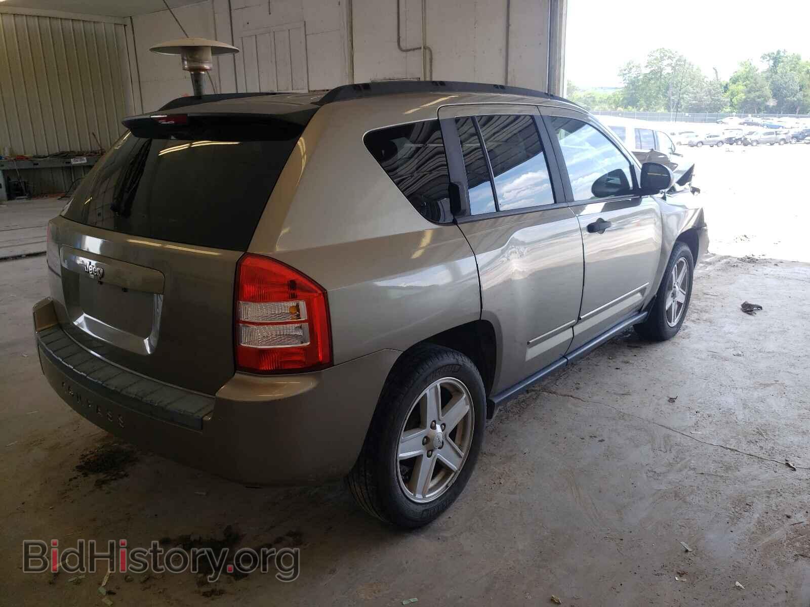 2008 JEEP COMPASS - VIN: 1J8FT47W98D691769 - Photo 4