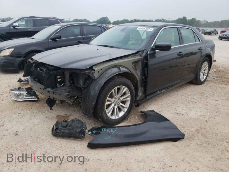 2017 Chrysler 300 (VIN 2C3CCAAG3HH540167) — photo 2 of 10