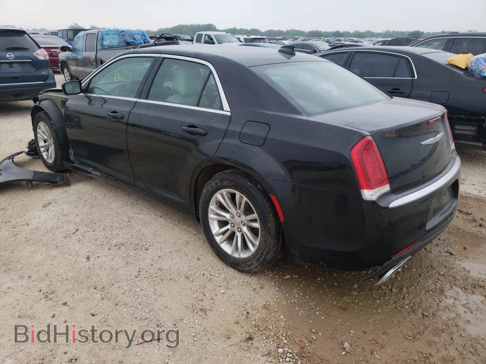 2017 CHRYSLER 300 - VIN: 2C3CCAAG3HH540167 - Фото 3