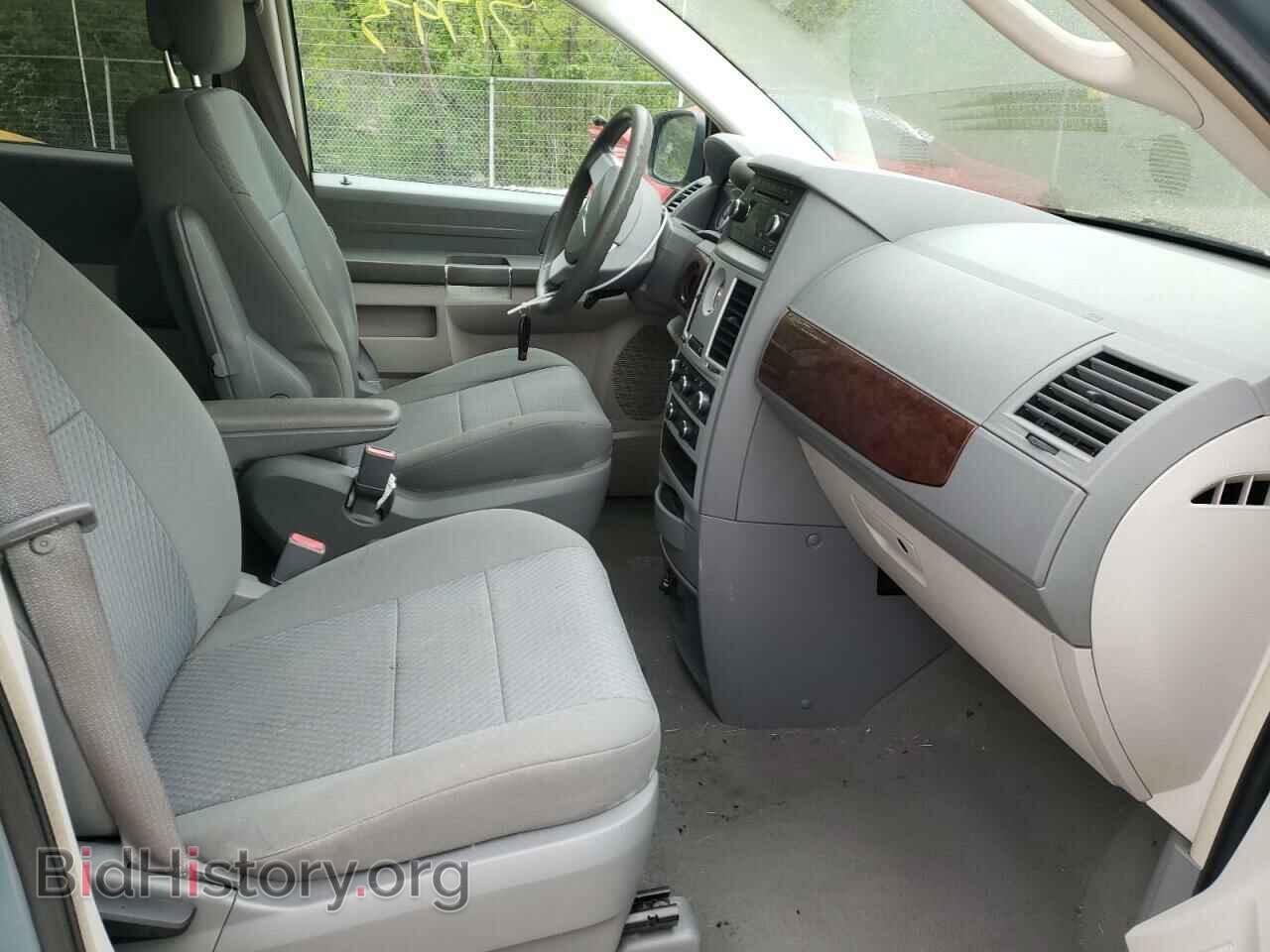 2010 CHRYSLER MINIVAN - VIN: 2A4RR2D16AR414672 - Photo 5