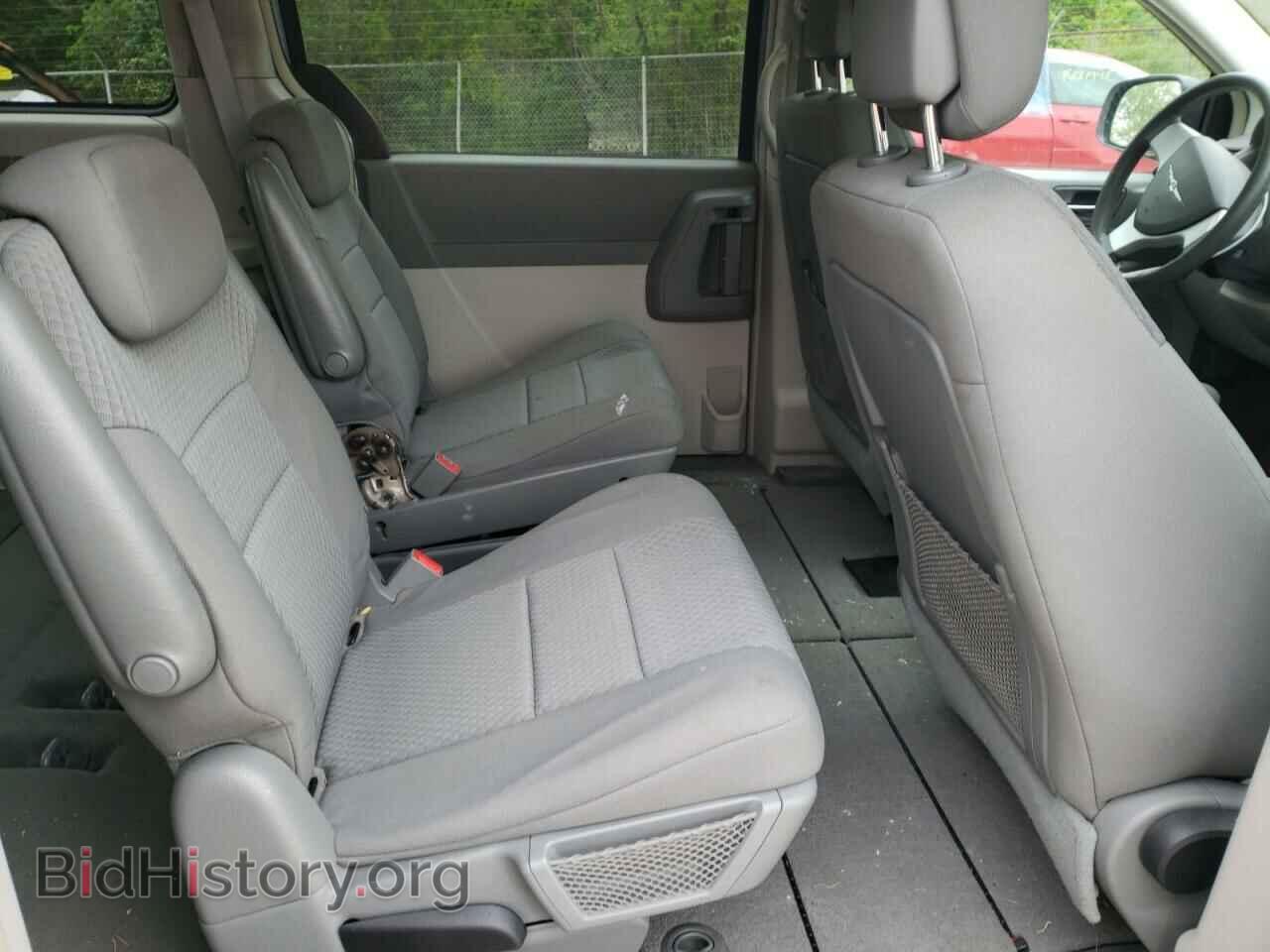 2010 CHRYSLER MINIVAN - VIN: 2A4RR2D16AR414672 - Photo 6