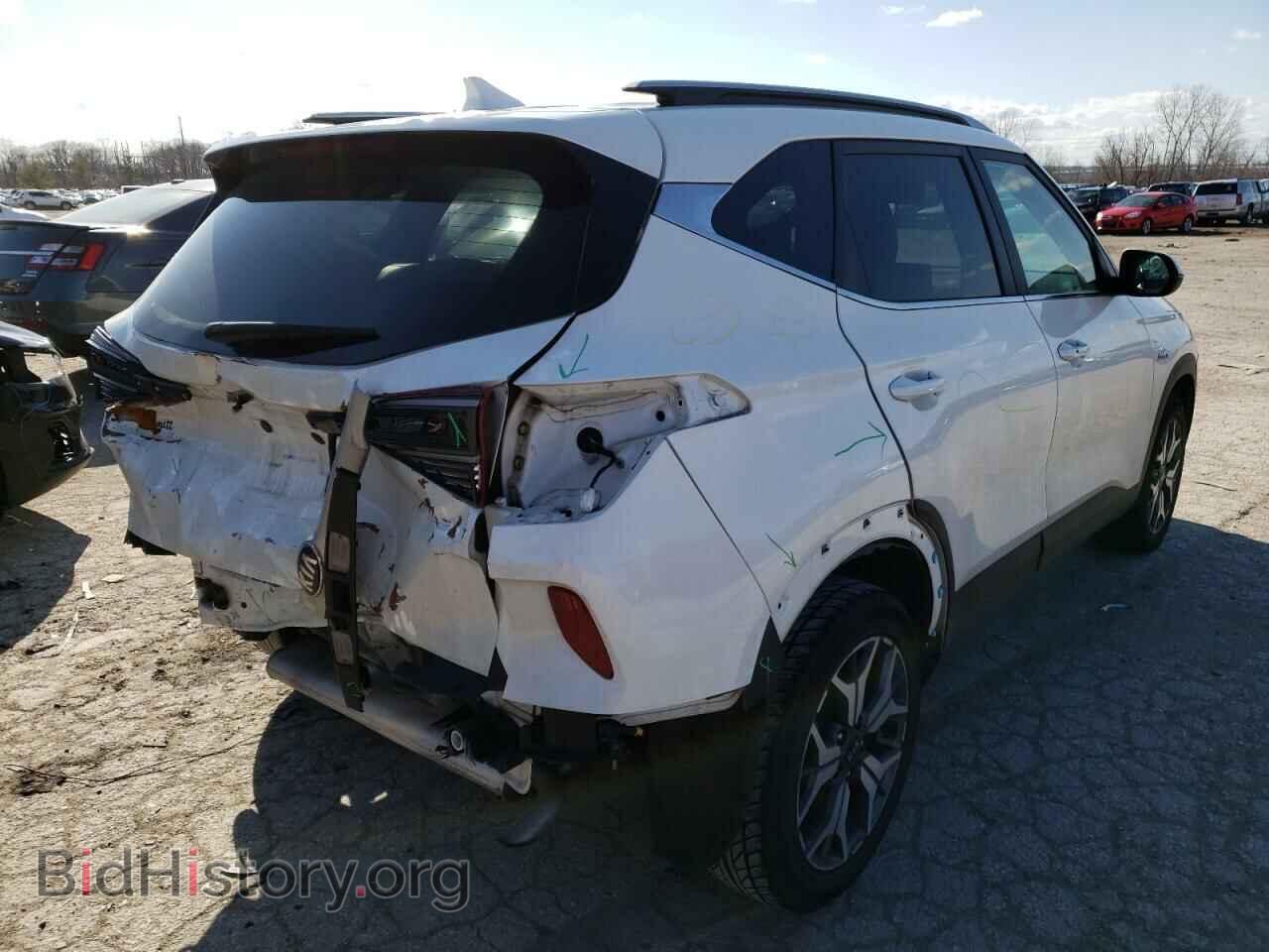2021 KIA SELTOS - VIN: KNDERCAA5M7179637 - Фото 3