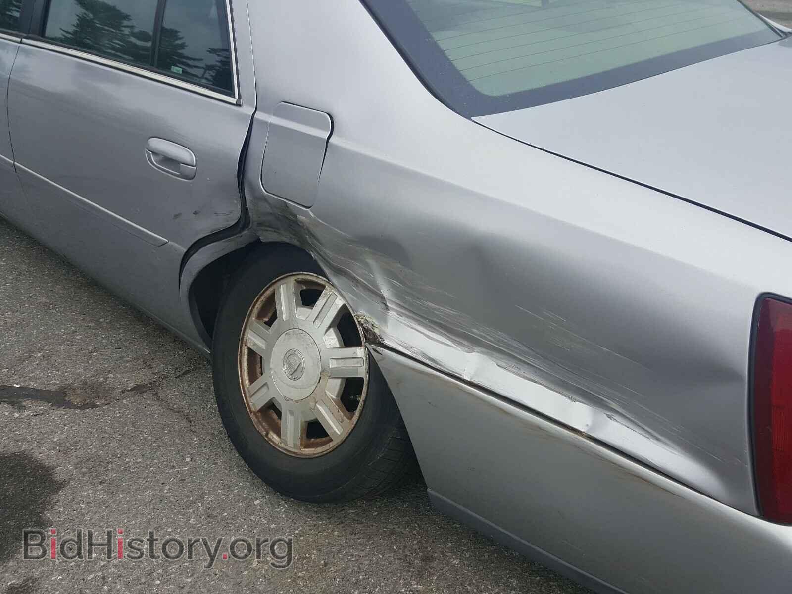 2005 CADILLAC DEVILLE - VIN: 1G6KD54Y45U241072 - Photo 9