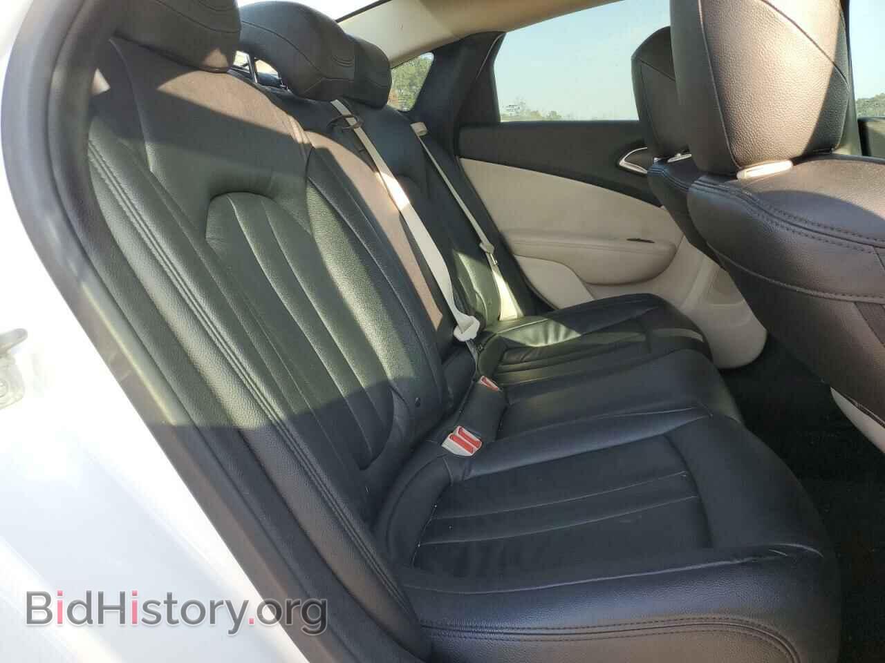 2016 CHRYSLER 200 - VIN: 1C3CCCAB1GN109770 - Photo 10