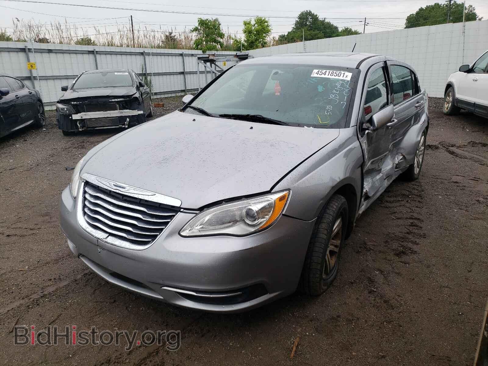 2013 CHRYSLER 200 - VIN: 1C3CCBBB6DN773017 - Фото 2