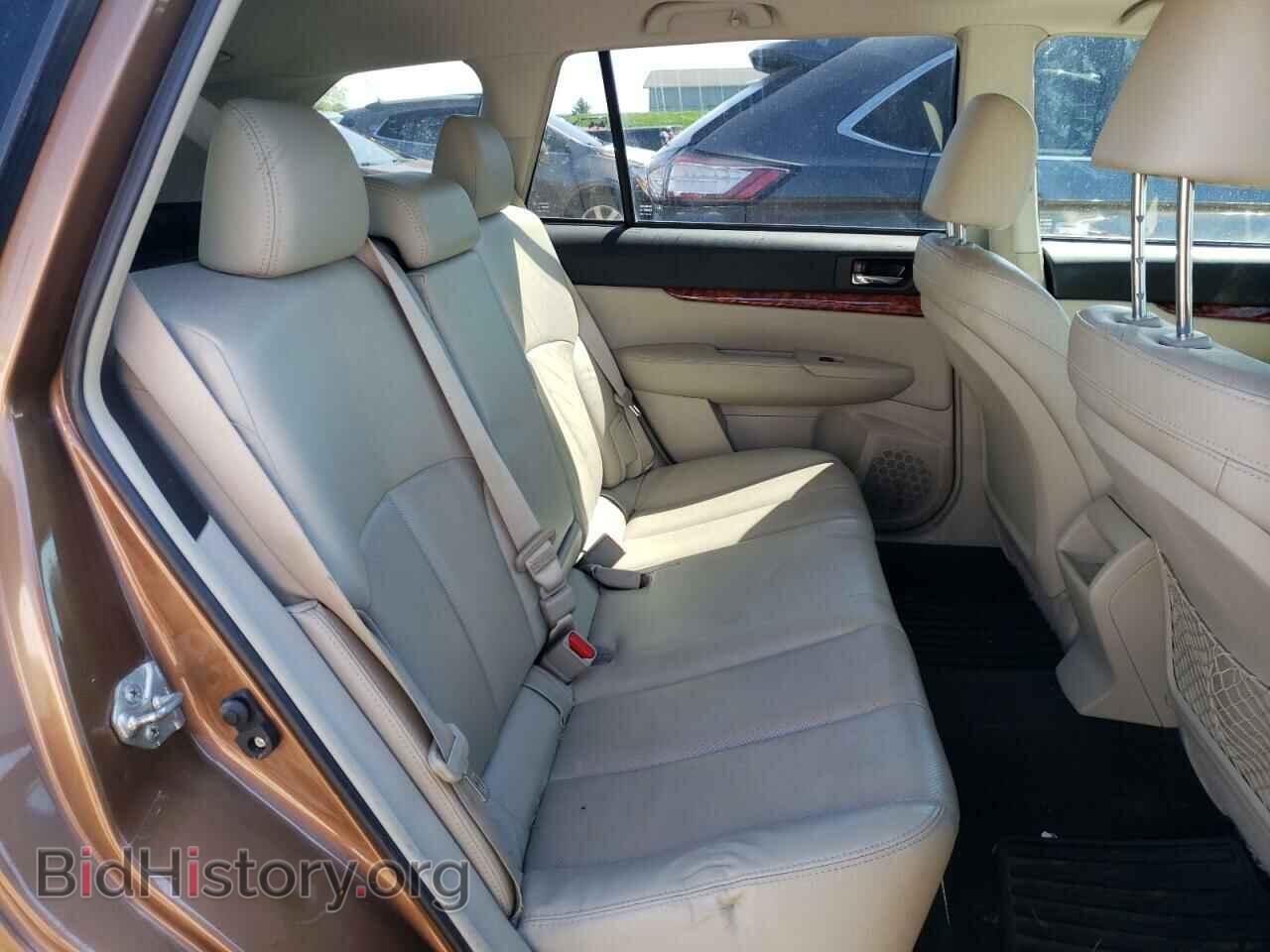 2011 SUBARU OUTBACK - VIN: 4S4BRELC8B2424465 - Photo 6